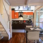 Aura Loving Con 4 Posti Letto, Cucina Completa, Terrazzo Ed Un Grande Parco Verde Apartman