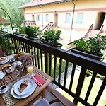 Apartman Aura Loving Con 4 Posti Letto, Cucina Completa, Terrazzo Ed Un Grande Parco Verde *