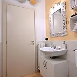 Aura Loving Con 4 Posti Letto, Cucina Completa, Terrazzo Ed Un Grande Parco Verde Serravalle d'Asti