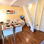 Apartman Aura Loving Con 4 Posti Letto, Cucina Completa, Terrazzo Ed Un Grande Parco Verde