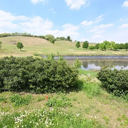 Aura Loving Con 4 Posti Letto, Cucina Completa, Terrazzo Ed Un Grande Parco Verde