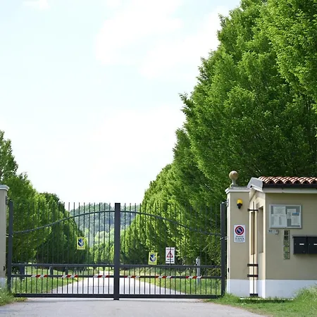 Daire Aura Loving Con 4 Posti Letto, Cucina Completa, Terrazzo Ed Un Grande Parco Verde