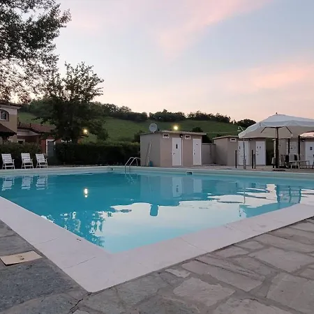 Aura Loving Con 4 Posti Letto, Cucina Completa, Terrazzo Ed Un Grande Parco Verde * Serravalle d'Asti