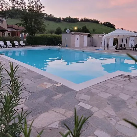Aura Loving Con 4 Posti Letto, Cucina Completa, Terrazzo Ed Un Grande Parco Verde דירה *