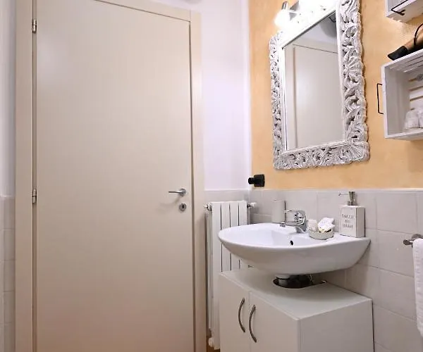 Aura Loving Con 4 Posti Letto, Cucina Completa, Terrazzo Ed Un Grande Parco Verde Serravalle d'Asti