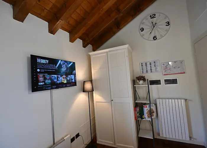 Aura Loving Con 4 Posti Letto, Cucina Completa, Terrazzo Ed Un Grande Parco Verde Serravalle d'Asti