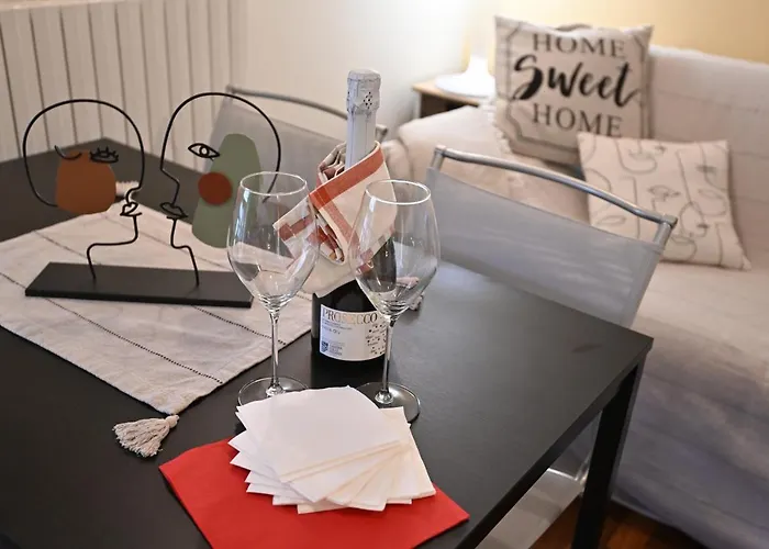 Aura Loving Con 4 Posti Letto, Cucina Completa, Terrazzo Ed Un Grande Parco Verde Serravalle d'Asti