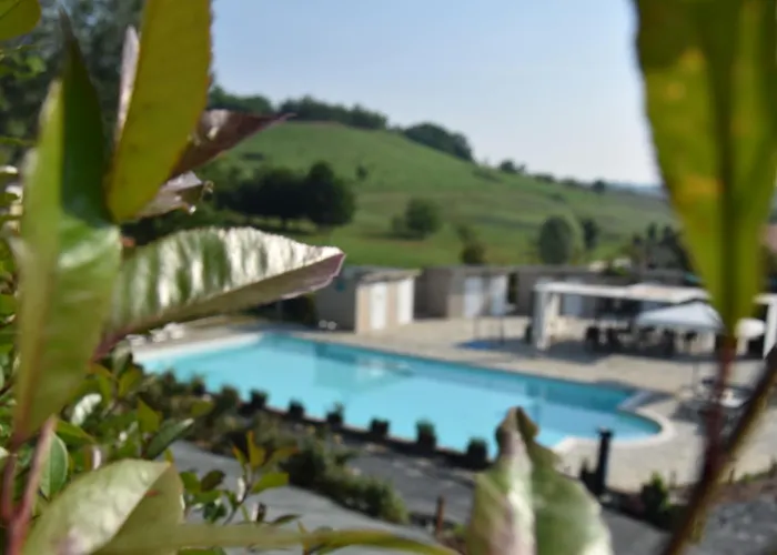 Aura Loving Con 4 Posti Letto, Cucina Completa, Terrazzo Ed Un Grande Parco Verde * Serravalle d'Asti